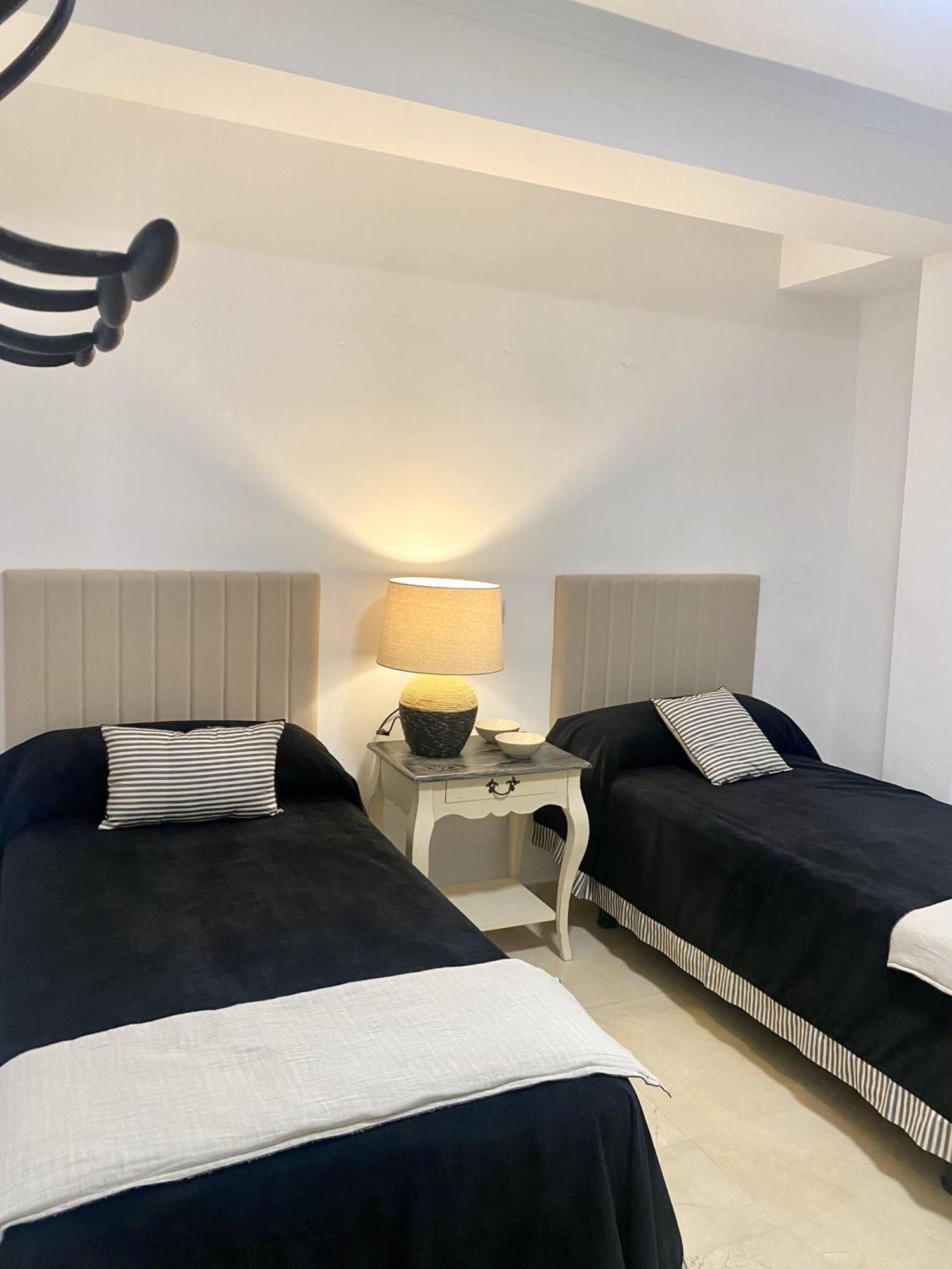 Apartamento En El Centro De Sevilla Luaran gambar